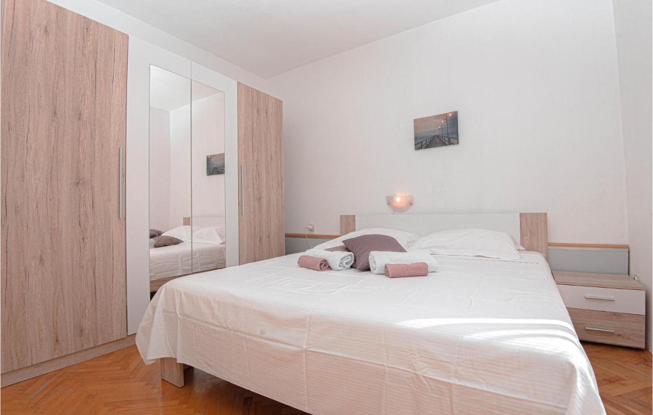 3 Bedroom Lovely Apartment In Brodarica Brodarica  Exteriér fotografie